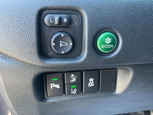 Used 2022 Honda Pilot Touring image 14