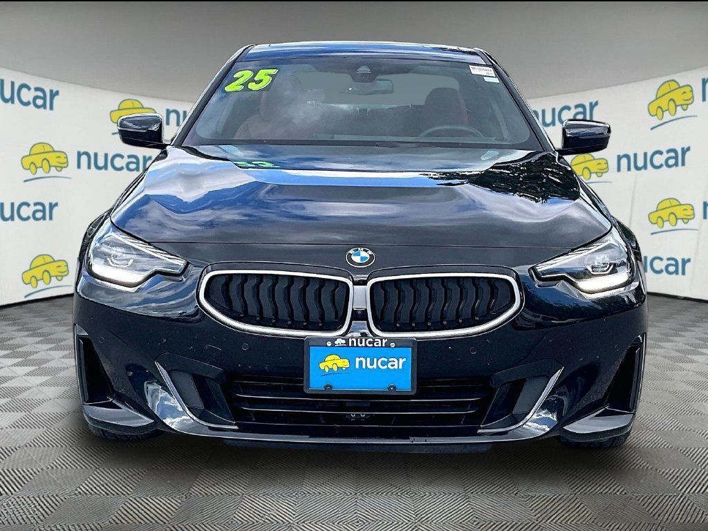 Used 2025 BMW 230i Coupe w/ M Sport Package RWD image 2
