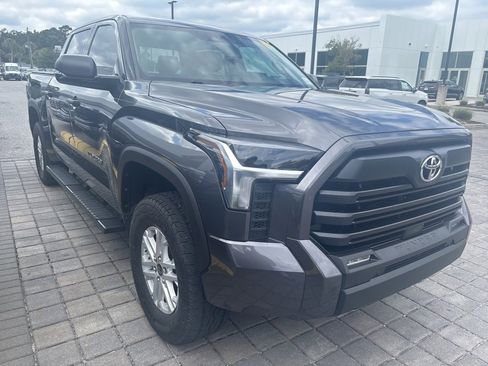 Used 2022 Toyota Tundra SR5 image 7