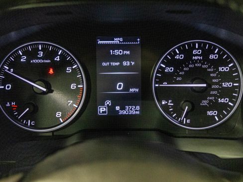 Used 2024 Subaru Outback Premium AWD/4WD image 34