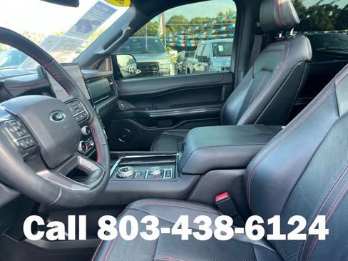 Used 2023 Ford Expedition Limited AWD/4WD image 9