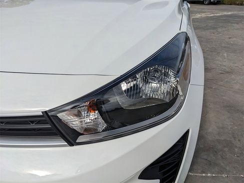 Used 2023 Kia Rio S image 11