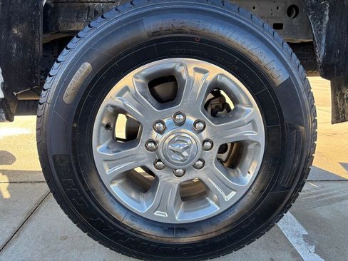 Used 2023 RAM 2500 Big Horn w/ Level 1 Equipment Group image 11