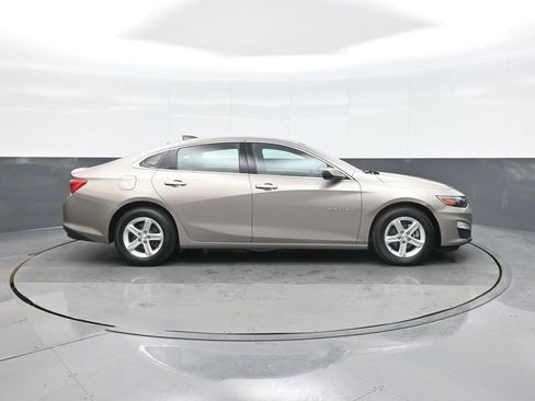 Used 2022 Chevrolet Malibu LS w/ Driver Confidence Package II image 8