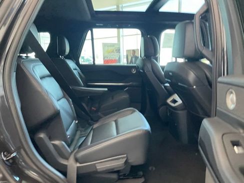 New 2026 Lincoln Navigator Reserve w/ Jet Appearance Package AWD/4WD image 23