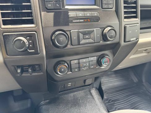 Used 2022 Ford F350 XL w/ Power Equipment Group AWD/4WD image 11