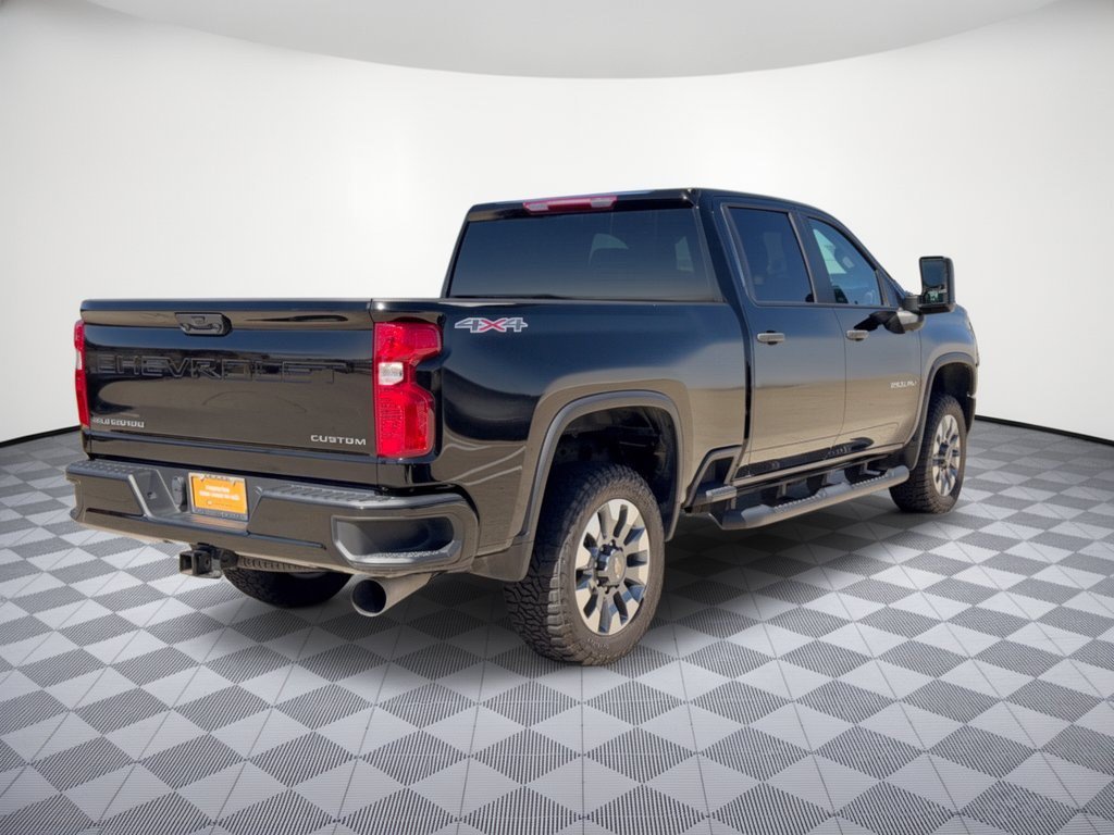 Used 2022 Chevrolet Silverado 2500 Custom w/ Custom Value Package AWD/4WD image 9