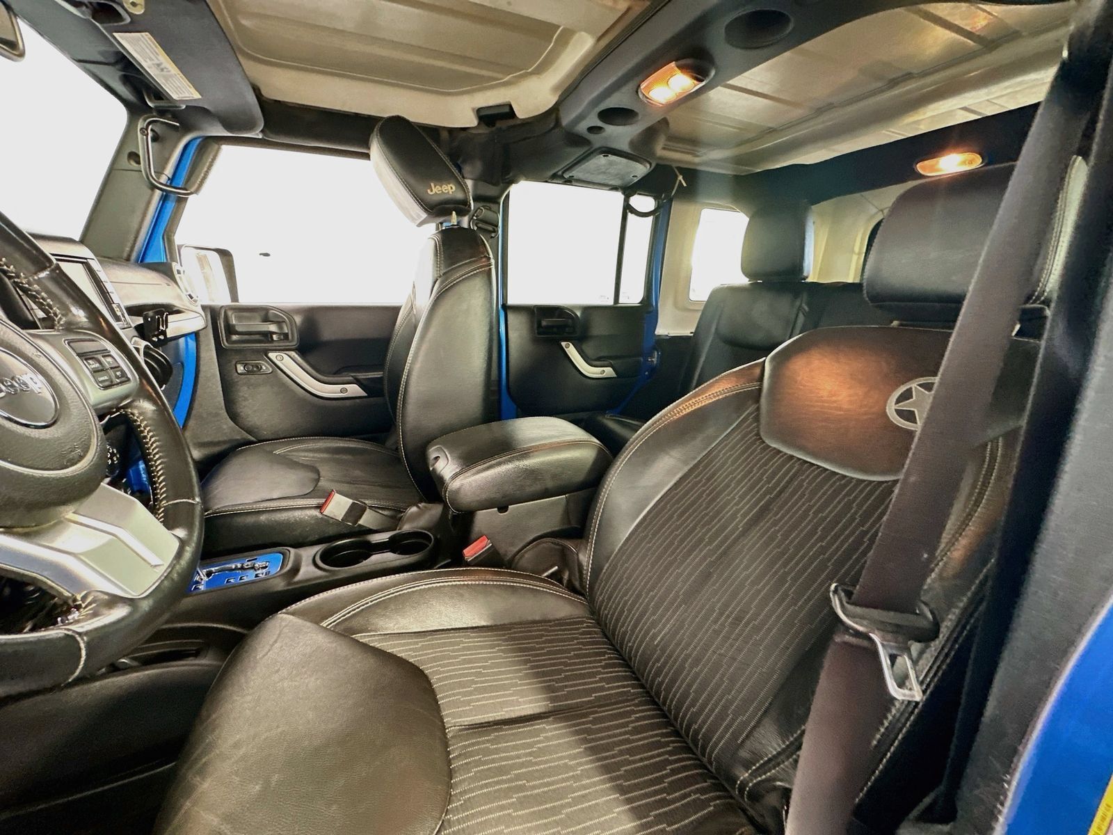 Used 2015 Jeep Wrangler Unlimited Sport AWD/4WD image 18