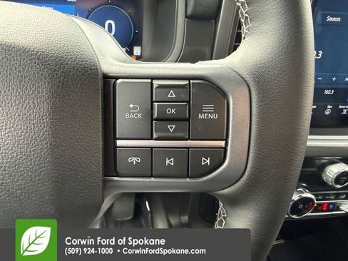 Used 2025 Ford F150 Lariat AWD/4WD image 28