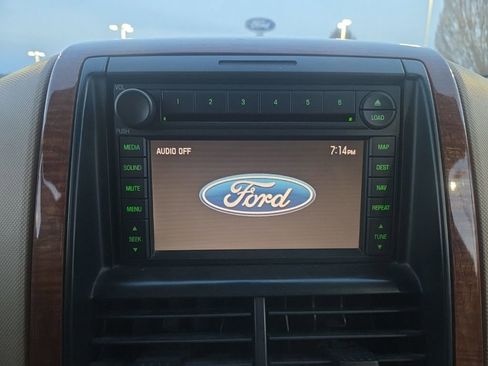 Used 2006 Ford Explorer Eddie Bauer image 12