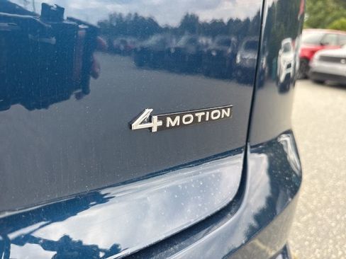 Used 2023 Volkswagen Atlas Cross Sport SEL Premium R-Line image 34