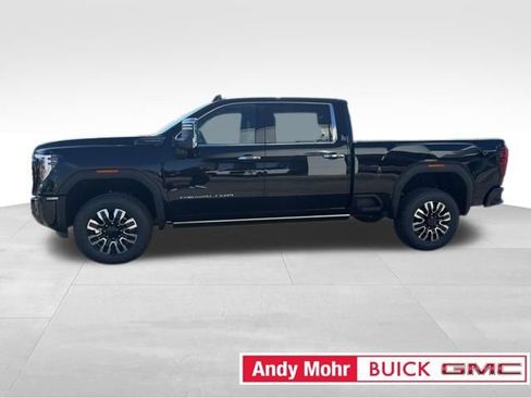 New 2026 GMC Sierra 3500 Denali Ultimate AWD/4WD image 7