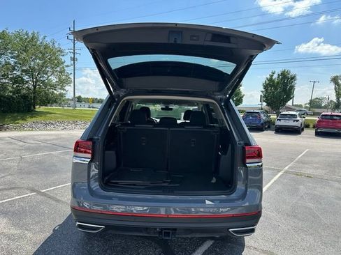 Used 2025 Volkswagen Atlas SE AWD/4WD image 36