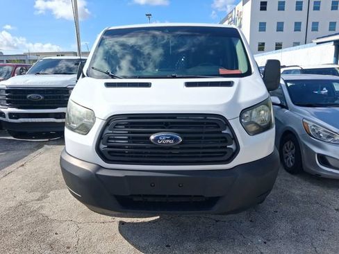 Used 2019 Ford Transit 250 130 Low Roof w/ Exterior Upgrade Package RWD image 2
