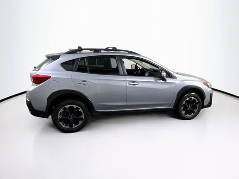 Used 2023 Subaru Crosstrek 2.0i Premium image 4