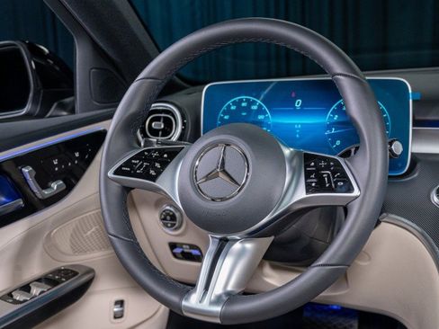 Certified 2025 Mercedes-Benz C 300 Sedan image 19