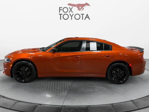 Used 2021 Dodge Charger SXT w/ Blacktop Package image 3