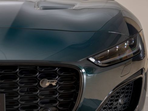 Used 2024 Jaguar F-TYPE R AWD/4WD image 13