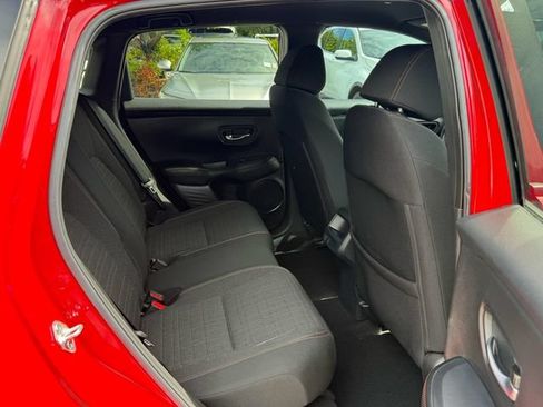 Used 2024 Honda HR-V Sport image 17