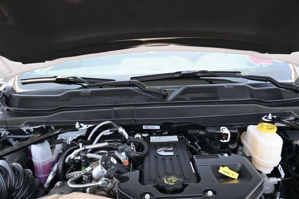New 2025 RAM 5500 Tradesman RWD image 17