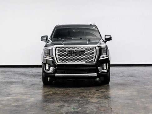 Used 2023 GMC Yukon Denali w/ Denali Reserve Package image 2