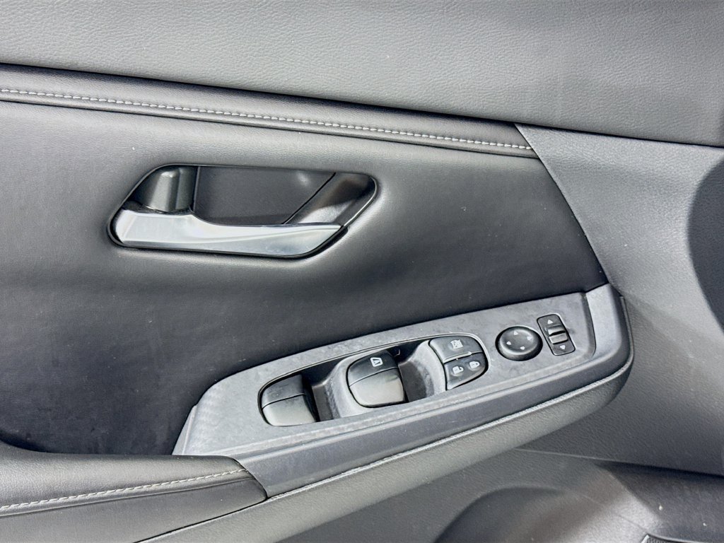 Used 2020 Nissan Sentra SV FWD image 15