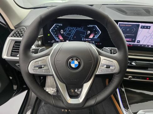 Certified 2024 BMW X7 xDrive40i AWD/4WD image 17
