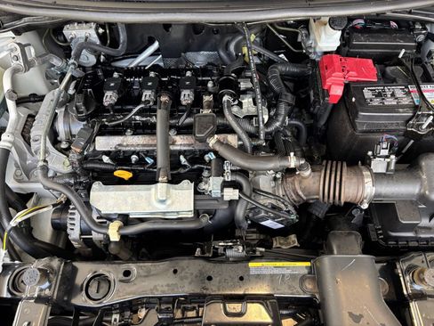 Used 2025 Nissan Versa SV FWD image 32