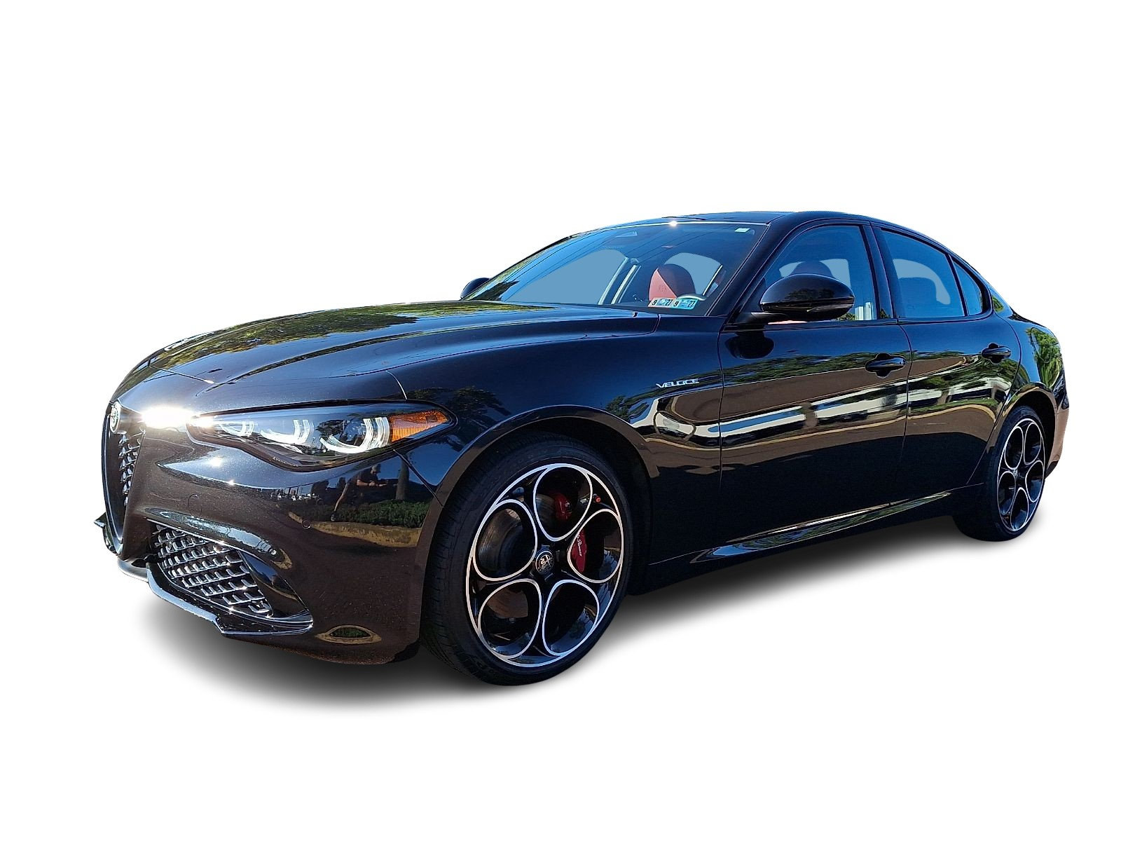 Used 2025 Alfa Romeo Giulia AWD w/ Veloce Package AWD image 3