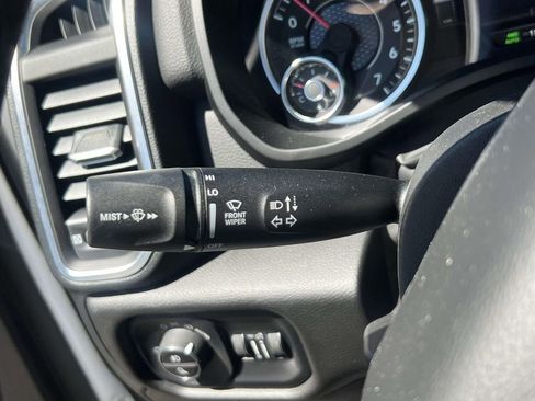 Used 2025 RAM 1500 Big Horn AWD/4WD image 22