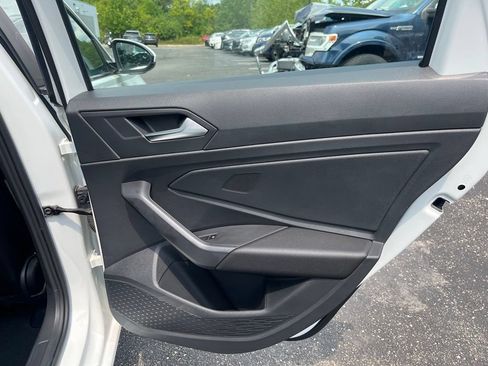 Certified 2025 Volkswagen Jetta S FWD image 26