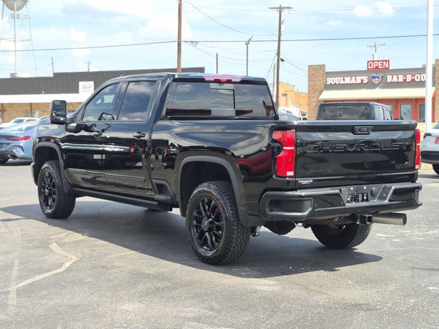 Used 2025 Chevrolet Silverado 2500 High Country w/ High Country Premium Package AWD/4WD image 4