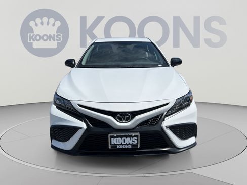 Used 2022 Toyota Camry SE AWD/4WD image 11