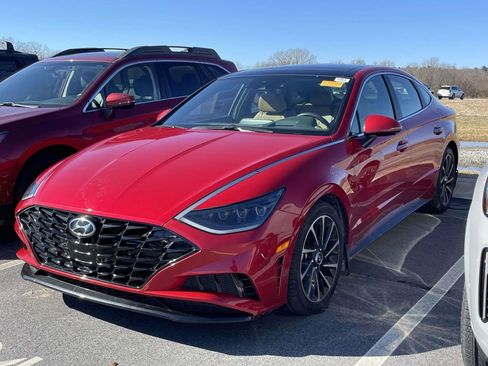 Used 2021 Hyundai Sonata Limited image 2
