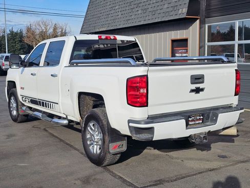 Used 2016 Chevrolet Silverado 3500 LTZ image 3