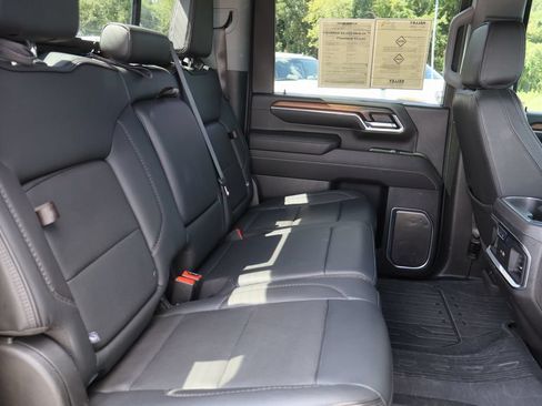Certified 2024 GMC Sierra 3500 Denali w/ Denali Reserve Package AWD/4WD image 30