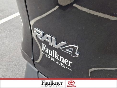 Certified 2025 Toyota RAV4 LE AWD/4WD image 30