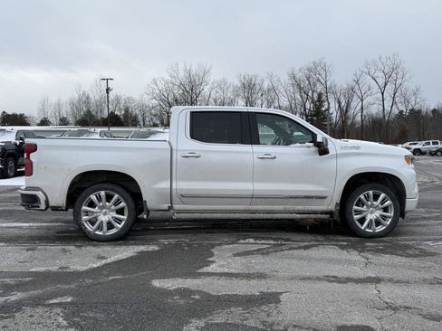 Used 2022 Chevrolet Silverado 1500 High Country w/ Technology Package image 19