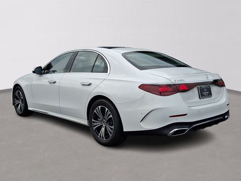 Used 2025 Mercedes-Benz E 450 4MATIC Sedan image 6