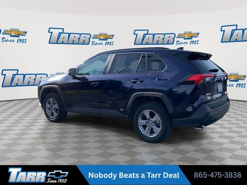 Used 2024 Toyota RAV4 XLE AWD/4WD image 6