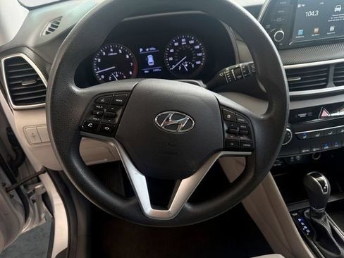 Used 2019 Hyundai Tucson SE AWD/4WD image 18