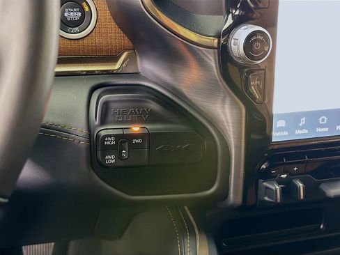 Used 2024 RAM 3500 Limited image 35