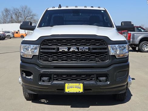 Used 2022 RAM 3500 Tradesman image 2