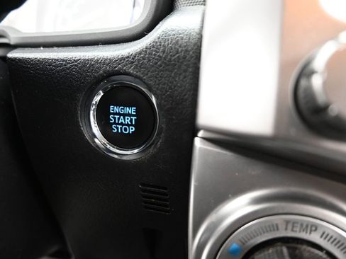 Used 2022 Toyota 4Runner Limited image 29