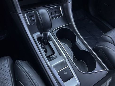 Used 2020 Subaru Ascent Limited w/ Technology Package image 29