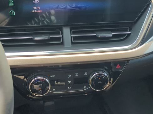 New 2025 Chevrolet Trax ACTIV w/ Driver Confidence Package image 18