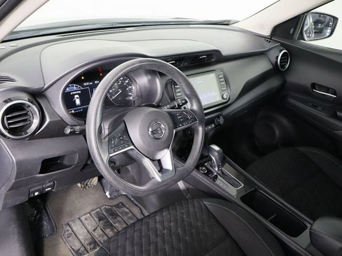 Used 2021 Nissan Kicks SV image 24