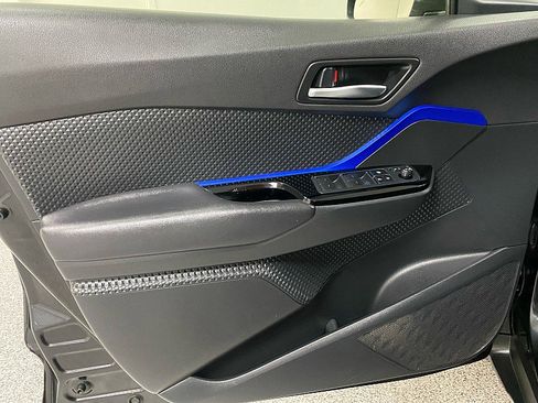 Used 2020 Toyota C-HR LE image 10