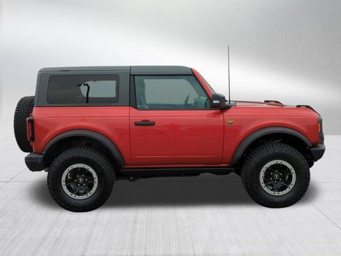 Used 2023 Ford Bronco Badlands image 8