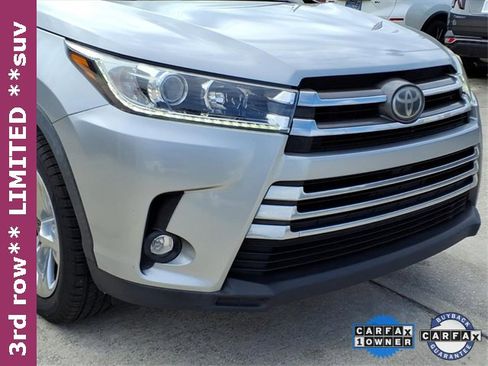 Used 2019 Toyota Highlander Limited image 9